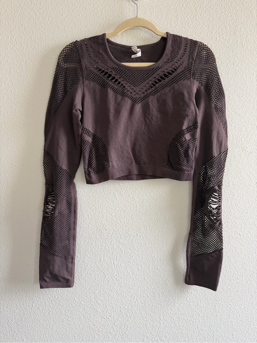 Alo Yoga Siren Long Sleeve Crop Top size L - Picture 2 of 5